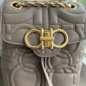 Salvatore Ferragamo | Bags | Nwt Salvatore Ferragamo Gancini  display picture 3